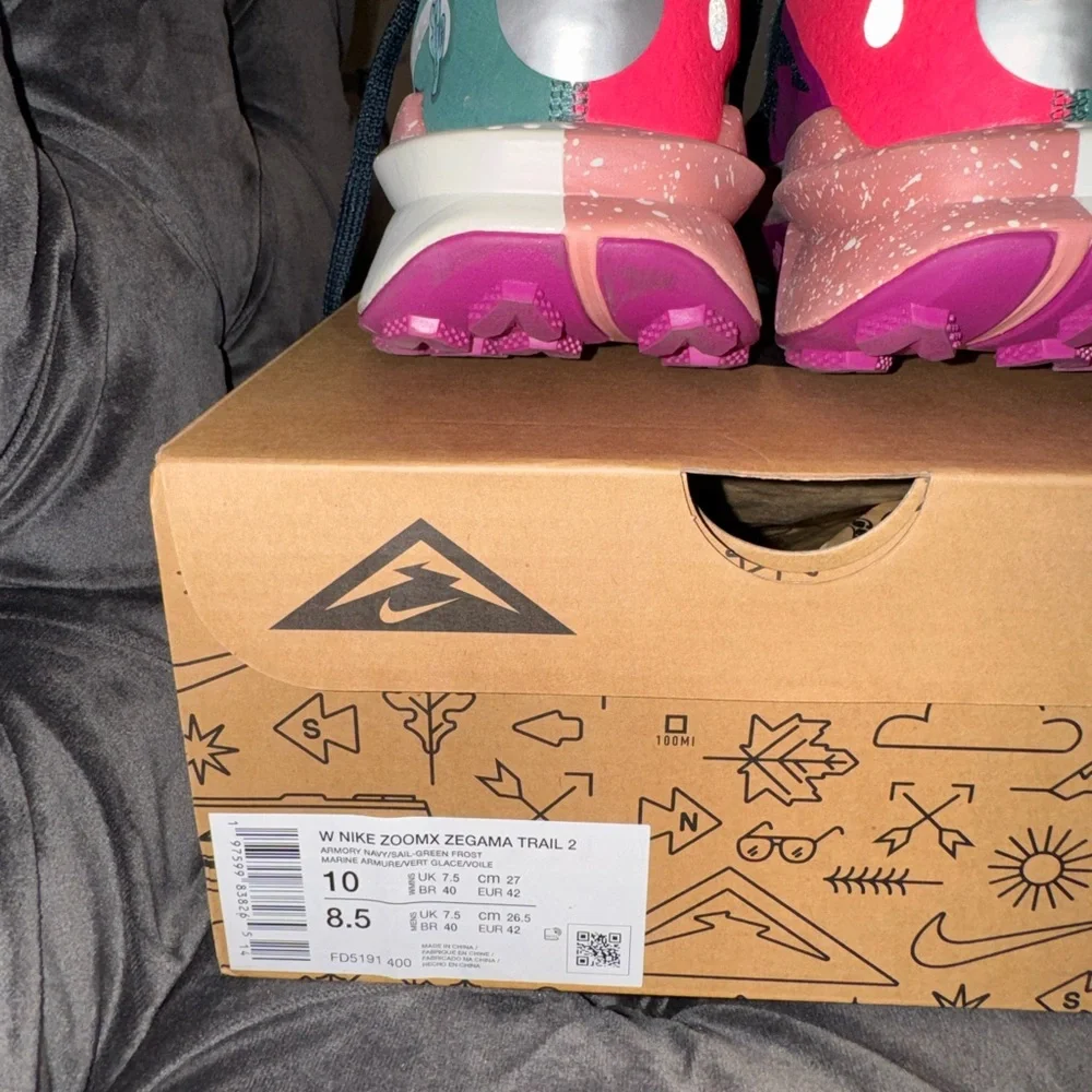 Nike ZoomX Shoes - Picture 3 of 3